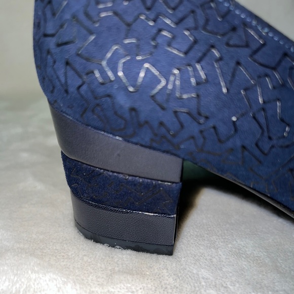 Salvatore Ferragamo Florence vintage blue suede Geometric Print Block Heel shoe - Picture 5 of 11